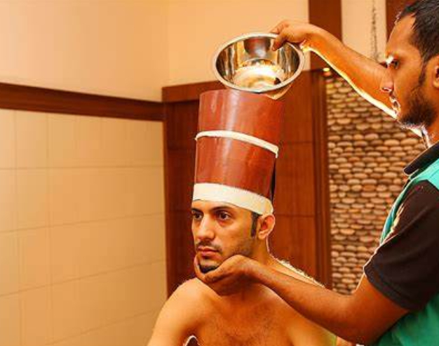 Keraleeya Panchakarma Chikitsa
